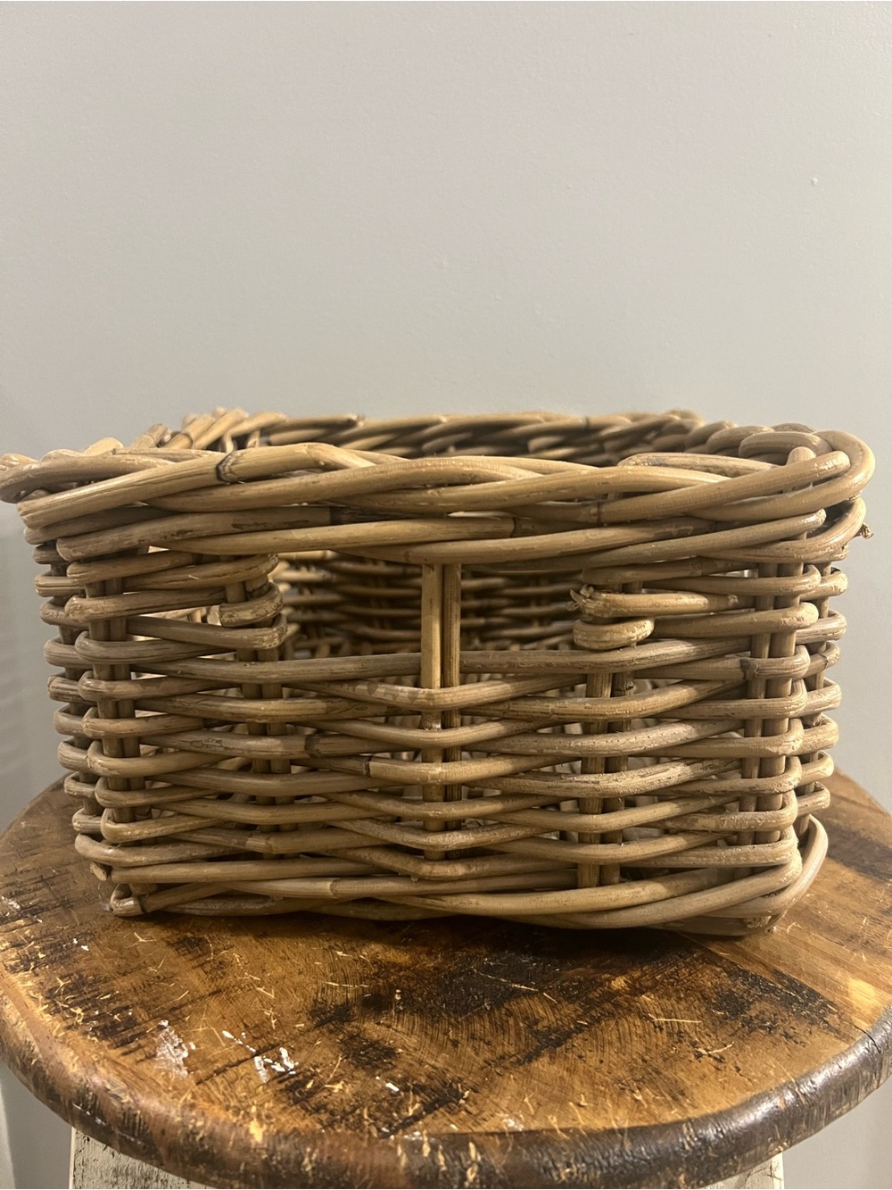 IKEA-BYHOLMA Basket, gray, 25x29x15 cm (9 ¾x11 ½x6 ")